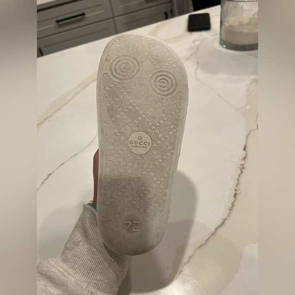 White and Cream Gucci Slides - Picture 4 of 6